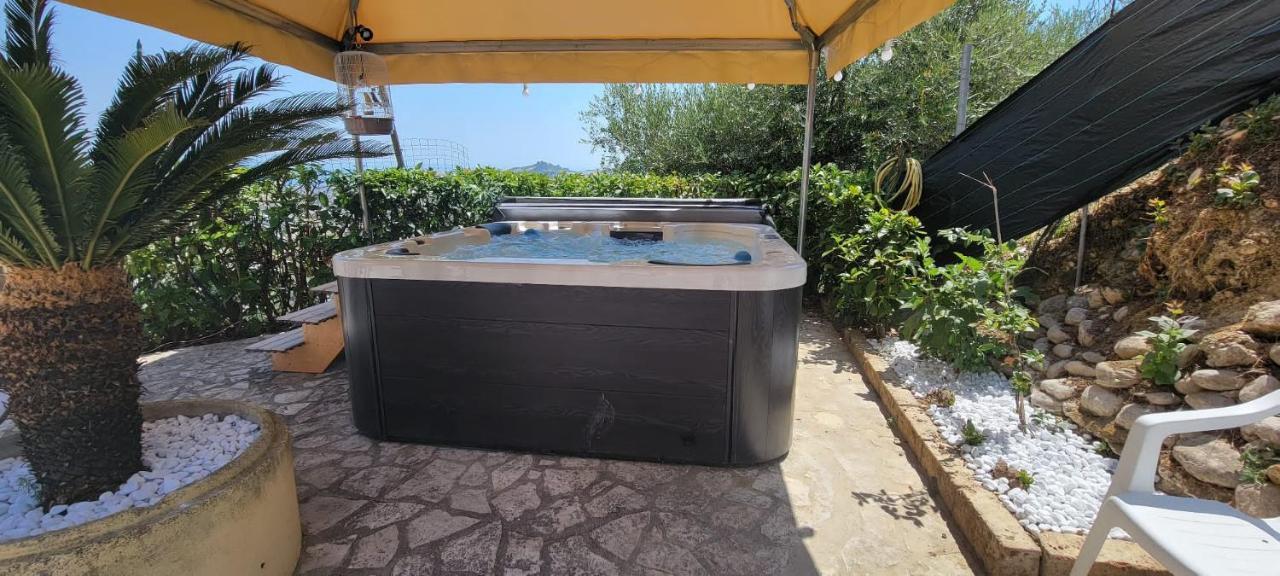 La Terrazza Motta Bed & Breakfast อาตริ ภายนอก รูปภาพ